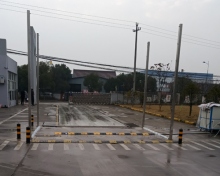 桂林市政府菜篮子工厂批发市场车辆消毒